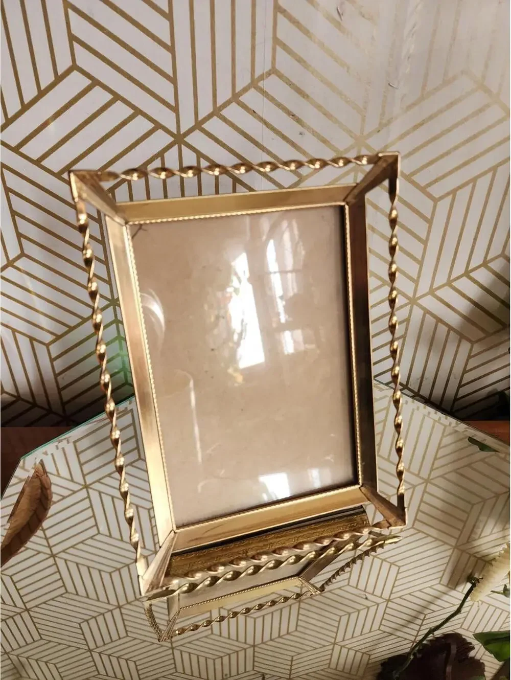 Vintage Gold Brass Filigree Ornate Freestanding Photo Frame 6x8